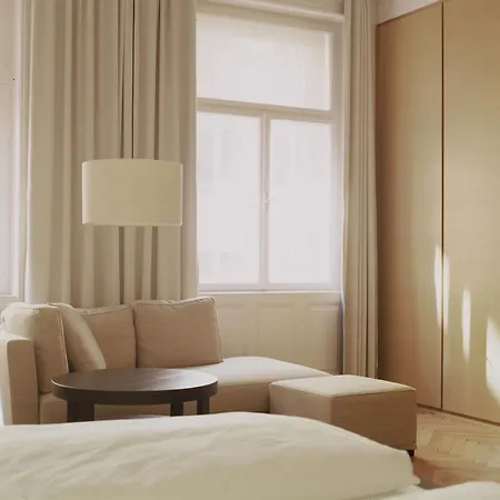 Buxbaum Beletage Design & Boutique Hotel-3